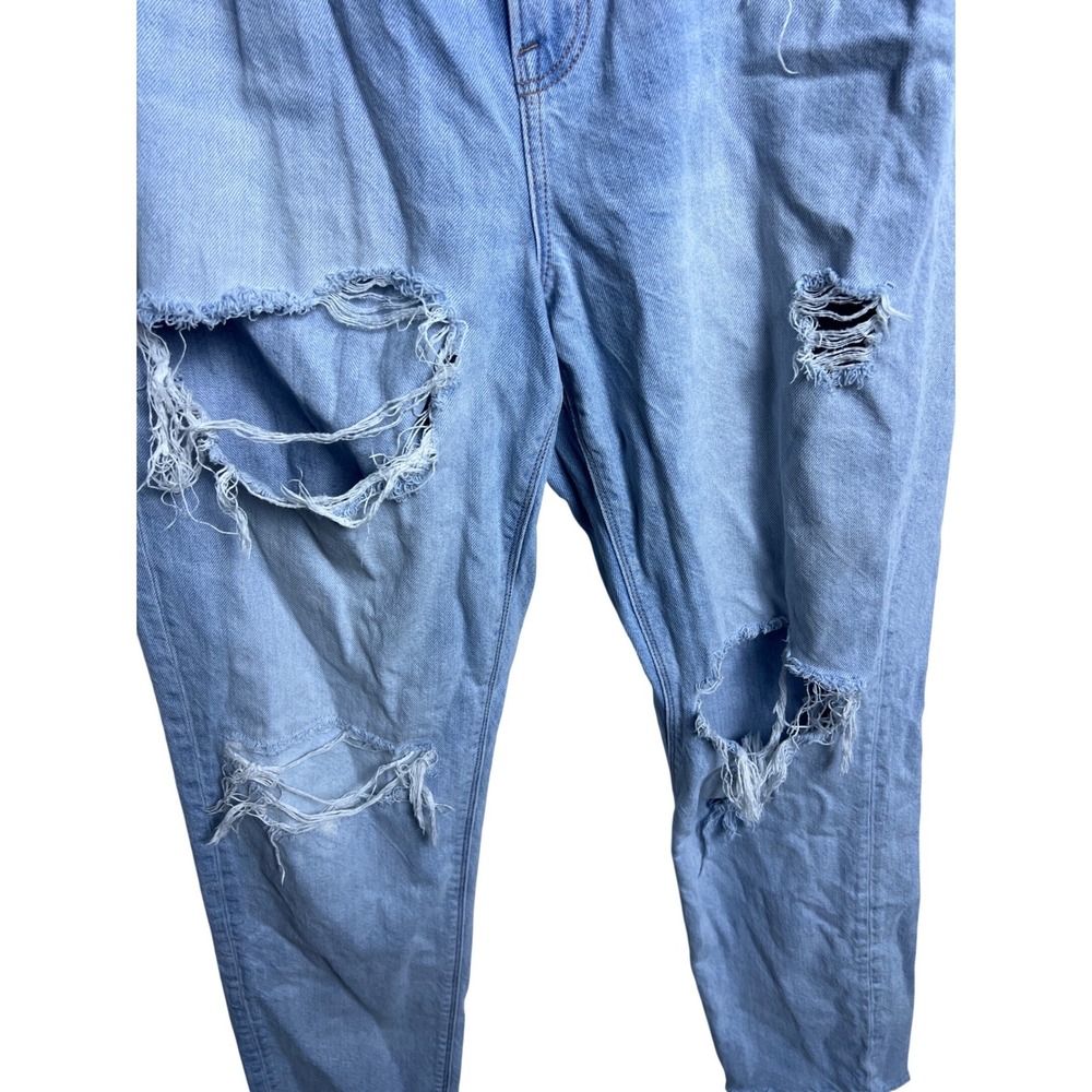 American Eagle Light Wash Distressed Mom‎ Jeans High Rise Ripped Denim 8 
Long - Picture 7 of 9
